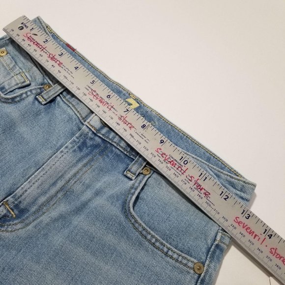 7 For All Mankind High Rise Waist Bermuda Short - Picture 8 of 10